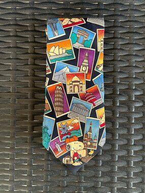 Peanuts Snoopy Around the World Travel Postcards Novelty Necktie Collectible